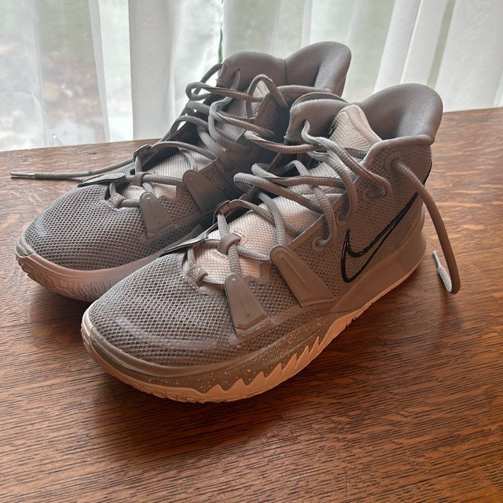Nike Kyrie 7 TB Promo Wolf Grey size10